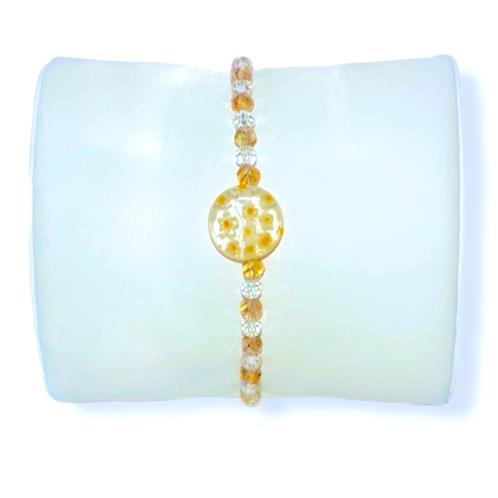 NWOT • Daisy Beaded Stretch Bracelet